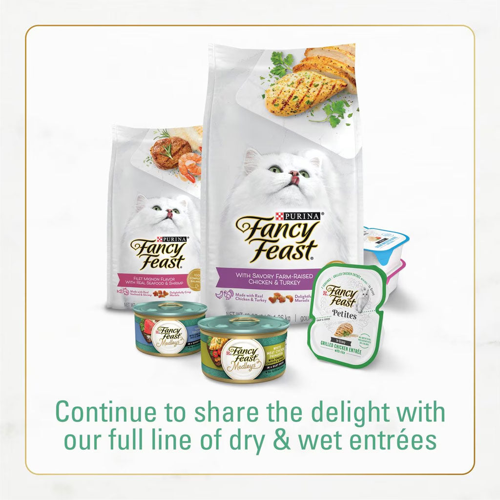 Fancy Feast Gourmet Ocean Fish & Salmon & Accents of Garden Greens Dry Cat Food