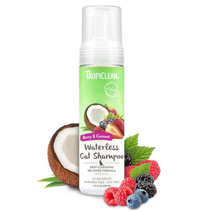 TropiClean Deep Cleansing Waterless Cat Shampoo (7.4oz)